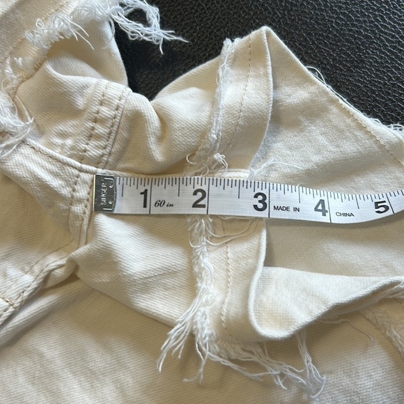 ANTHROPOLOGIE Pilcro and the Letterpress White Distressed Button Fly Short Sz 30 - Picture 15 of 16